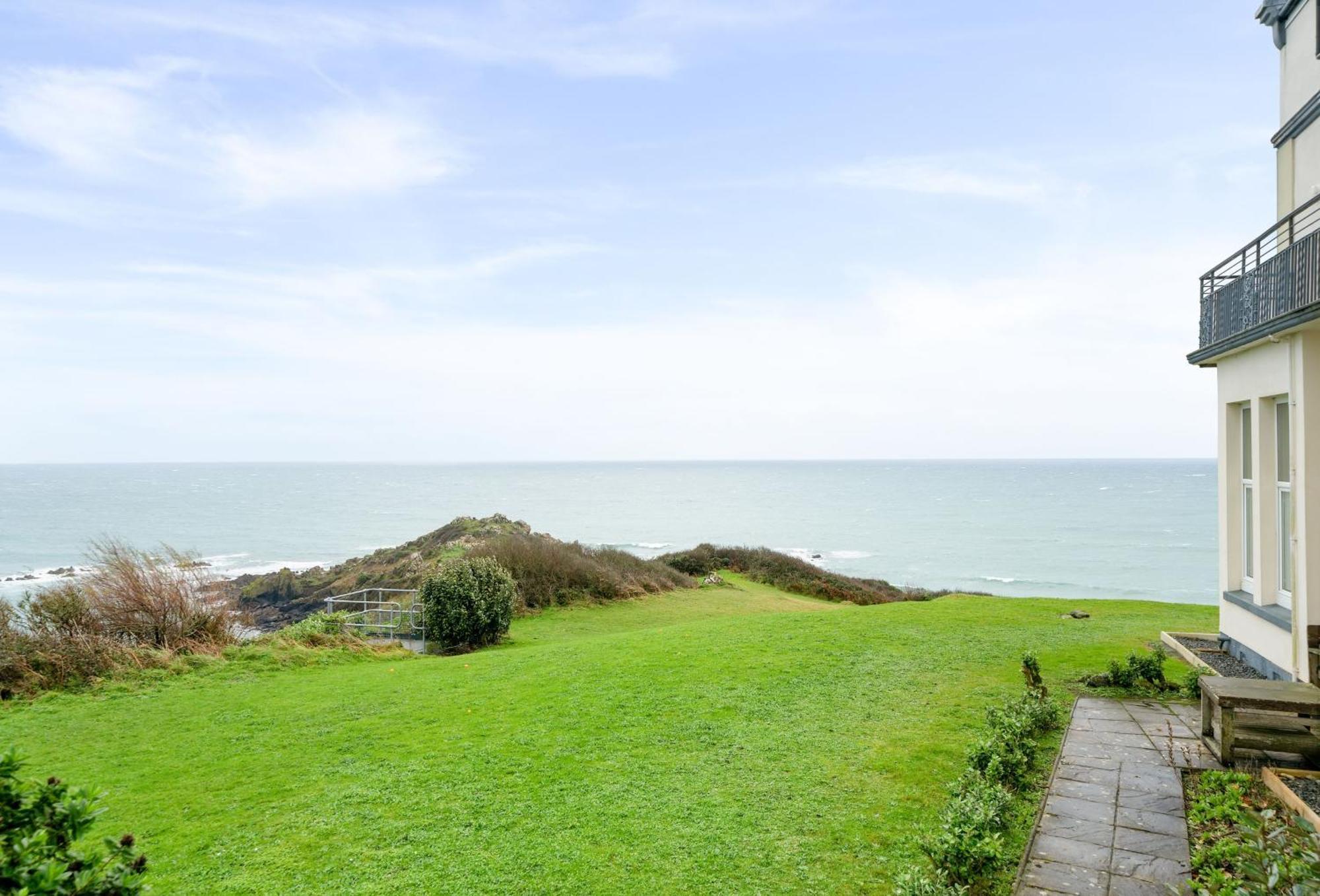 Vila Journeys End With Stunning Sea Views From The Headland Coverack Exteriér fotografie