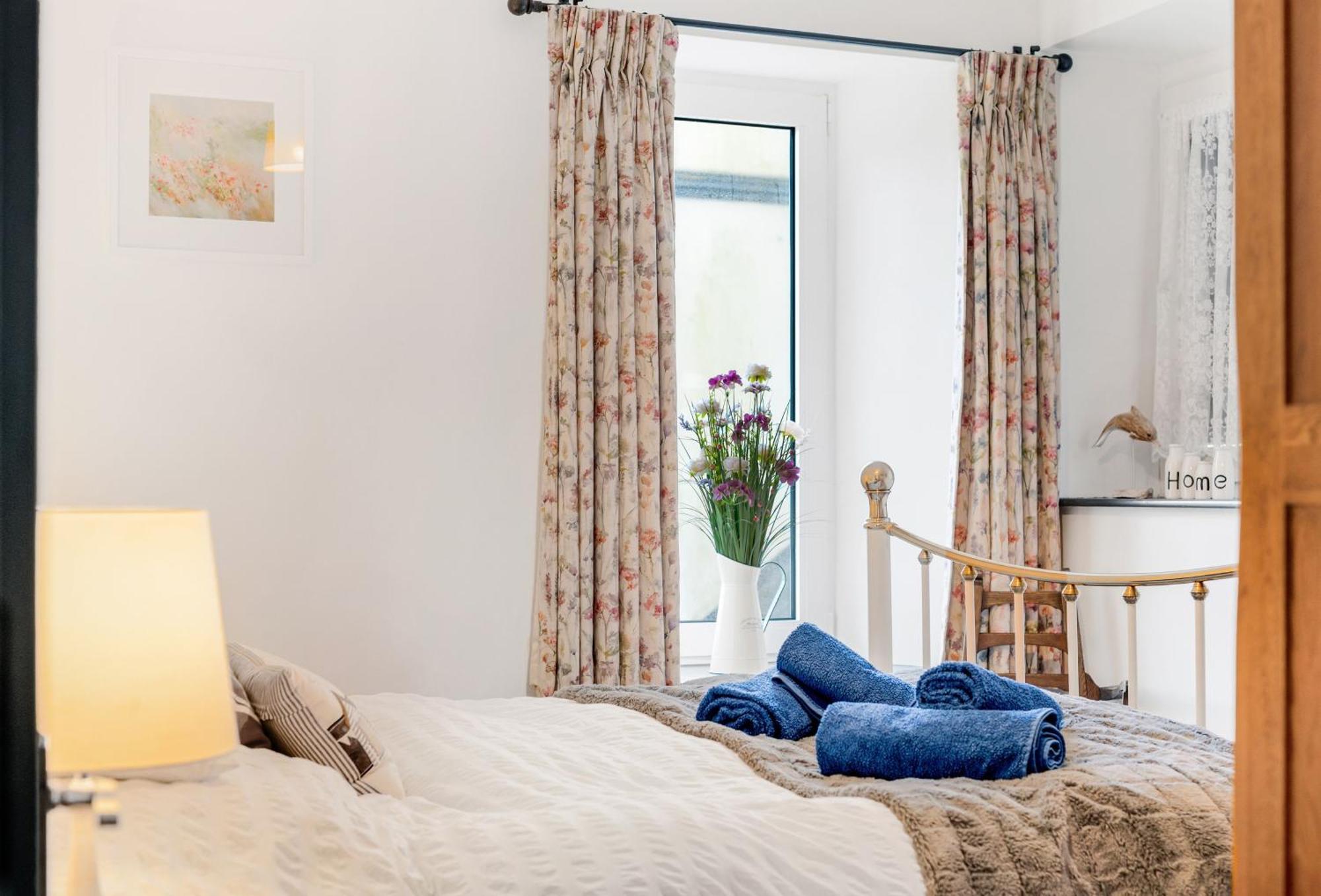 Vila Journeys End With Stunning Sea Views From The Headland Coverack Exteriér fotografie